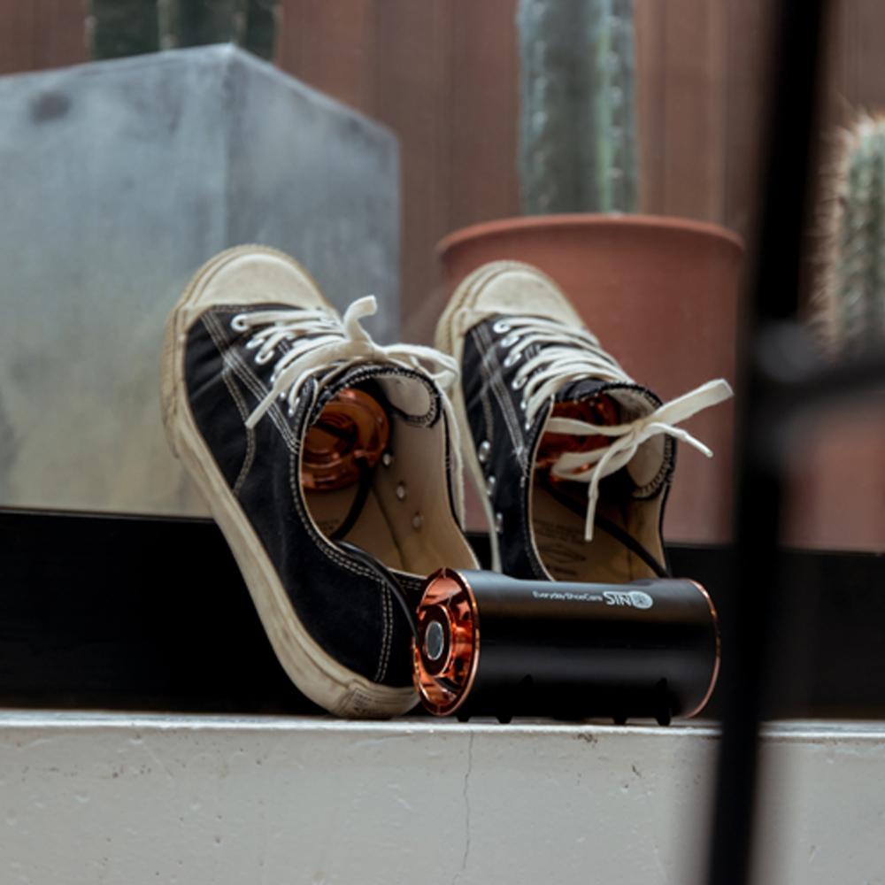 SmartreumbangE Shoe Blast lasts for 1 hour  (Size : 220 x 58 x 58mm Weight : 400g)  BLACK