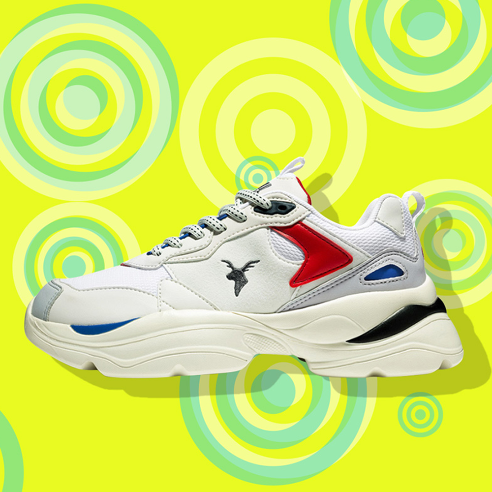 AKIIICLASSIC EVO sports brand Rubber which pursues hybrid fashion and sports