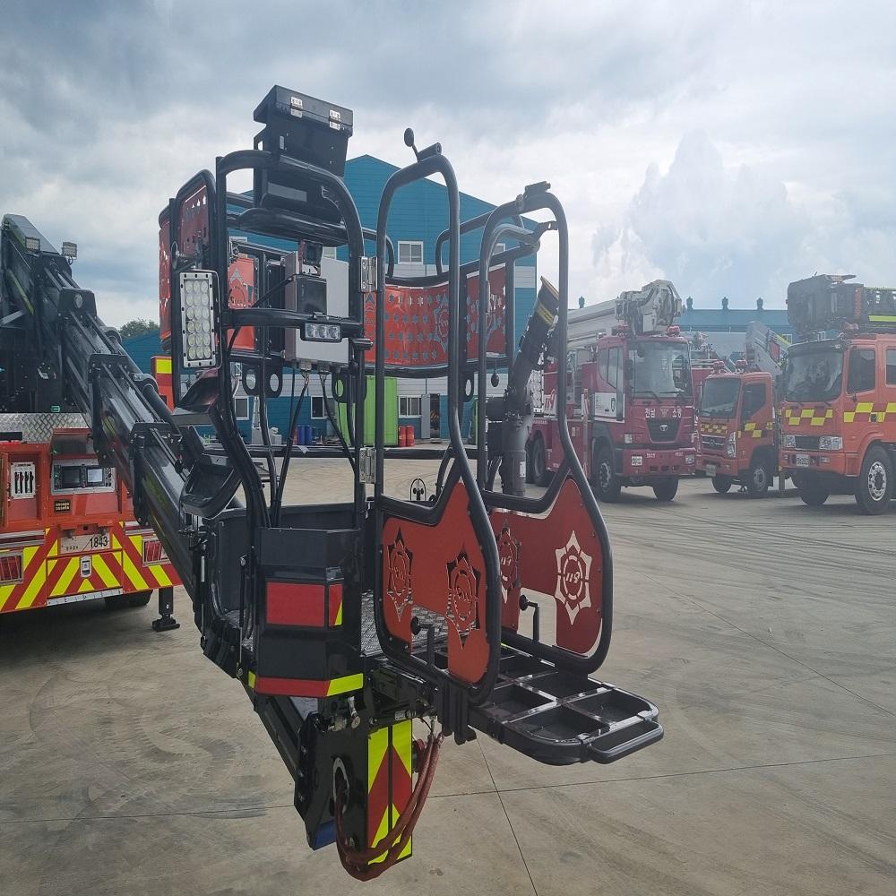 Jinwoo SMC Firefighting aerial ladder vehicle Telescopic boom type(32M)