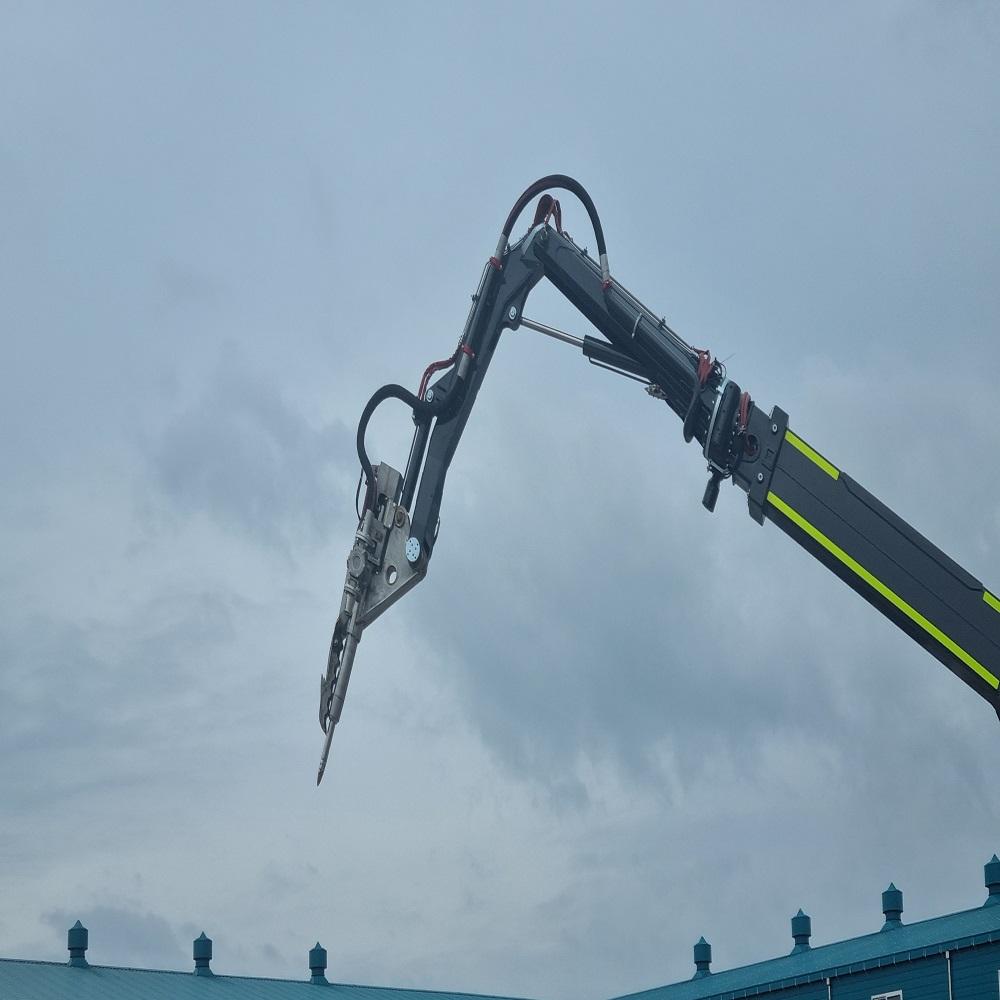 Jinwoo SMC 5 ton firefighting vehicle for suppression of fire especially for electric passenger car