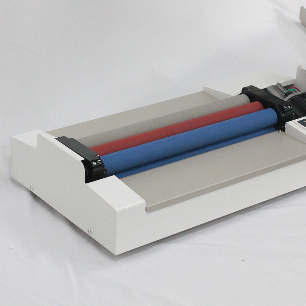 High speed heavy duty A3 lamintor biopro320